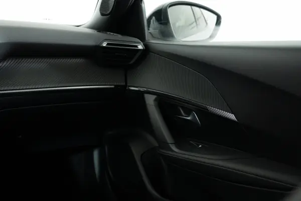 Peugeot 2008 1.2 PureTech Allure Pack EAT8 35