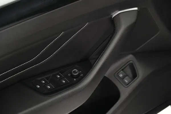 Volkswagen Arteon 1.4 TSI eHybrid Elegance 25