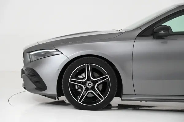 Mercedes-Benz A 200 Outro 10