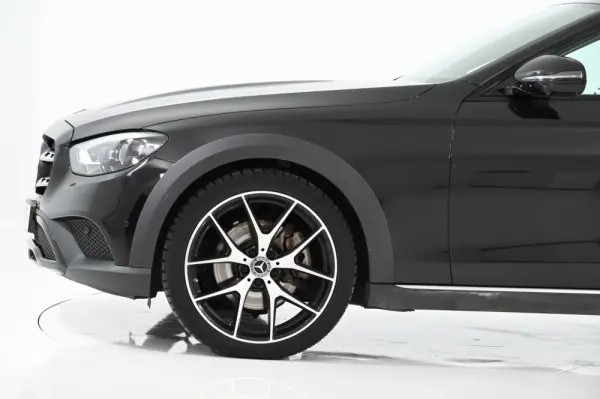 Mercedes-Benz E 220 d 4-Matic All Terrain Avantgarde 11
