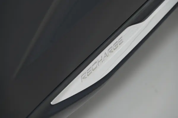 Volvo XC 60 2.0 T6 PHEV Inscription Expression AWD 33