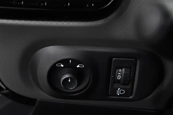 Citroën C4 Cactus 1.5 BlueHDi Shine 19