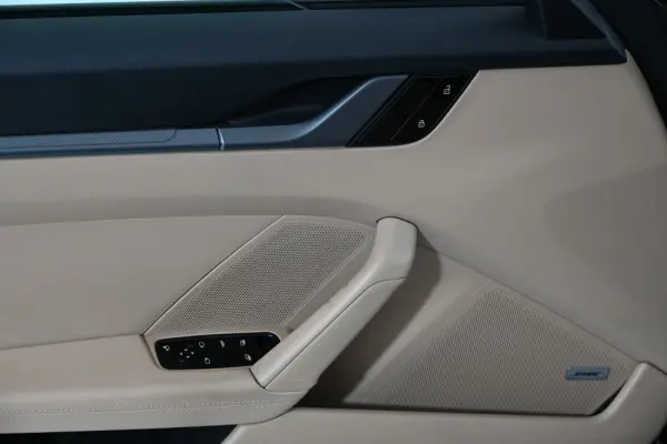 Porsche 911 (992) Carrera 4 PDK 26