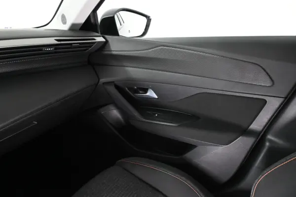 Peugeot e-308 54 kWh Style 29