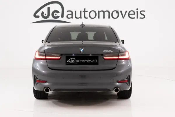 BMW 320 e Corporate Edition Auto 8