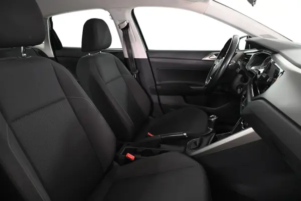Volkswagen Polo 1.0 TSI Confortline 17
