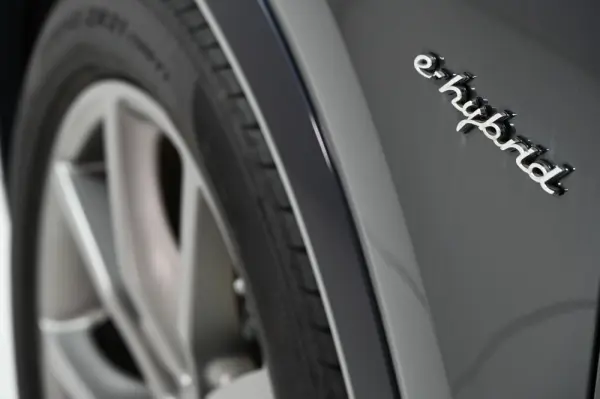 Porsche Cayenne Coupé Turbo S E-Hybrid 29