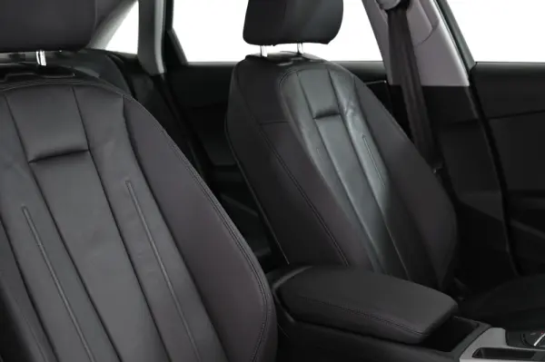 Audi A4 40 TDI S tronic 24