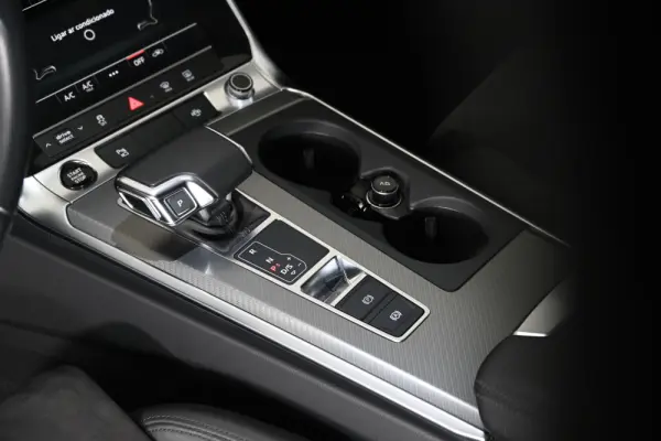 Audi A6 Avant 40 TDI Sport S tronic 17