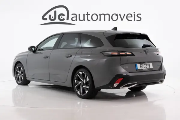 Peugeot 308 1.6 Hybrid Allure e-EAT8 2