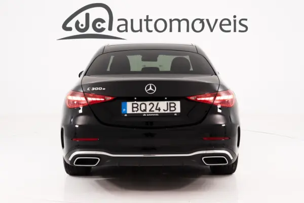 Mercedes-Benz C 300 e AMG Line 8