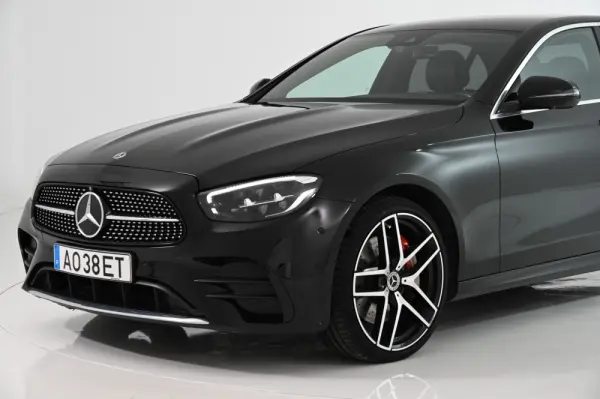 Mercedes-Benz E 300 de AMG Line 11