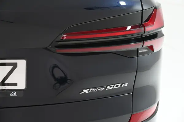 BMW X5 50 e xDrive Edição Desportiva M 11