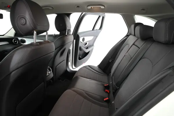 Mercedes-Benz C 300 de Avantgarde 26