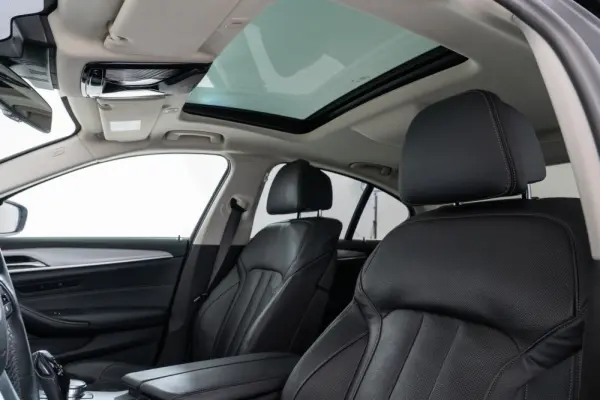 BMW 530 d Line Luxury Auto 32