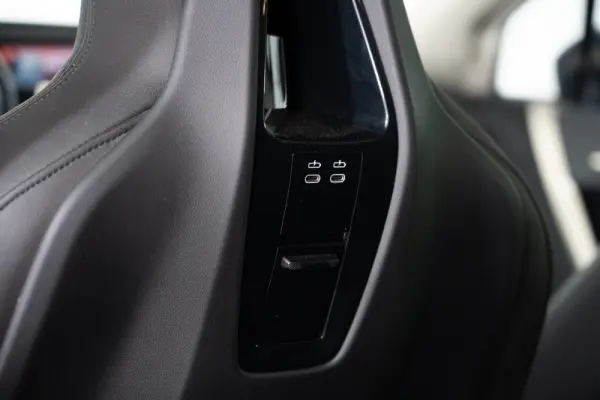 BMW iX xDrive 40 32