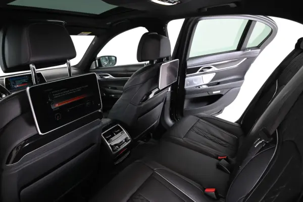 BMW 740 d xDrive Pack M Auto 4