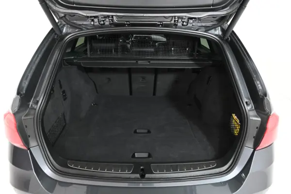 BMW 318 d Pack M Auto 9