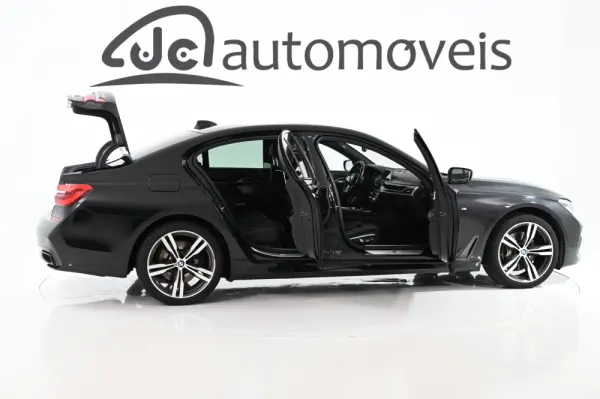 BMW 740 d xDrive Pack M Auto 6