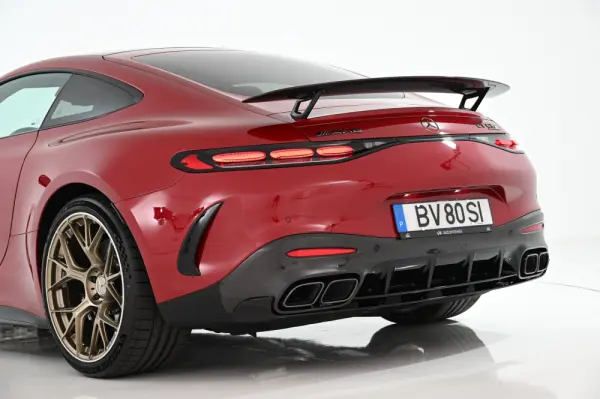 Mercedes-Benz AMG GT 63 Pro 4Matic+ 12