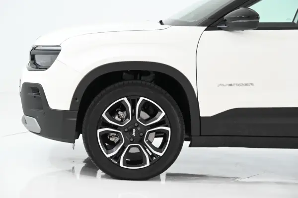 Jeep Avenger 1.2 e-Hybrid Summit DCT 14