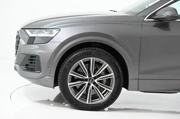 Audi Q8 55 TFSIe quattro Tiptronic 16