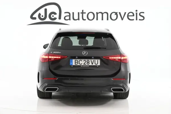 Mercedes-Benz C 300 e AMG Line 8