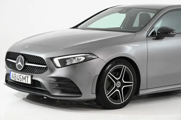 Mercedes-Benz A 180 d AMG Line Aut. 11
