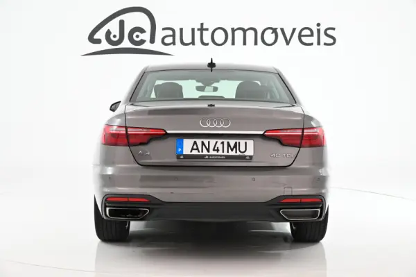 Audi A4 40 TDI S tronic 8