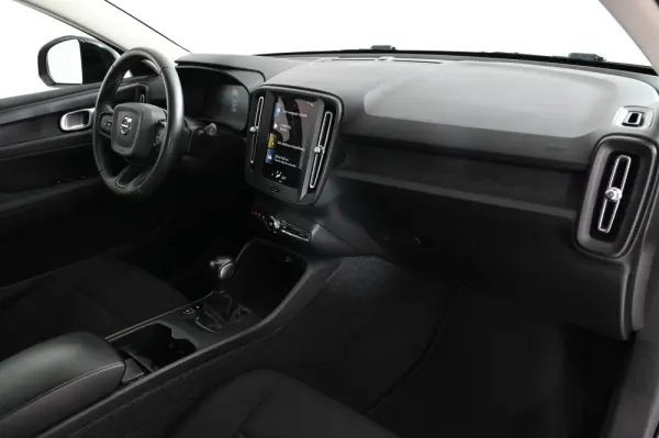 Volvo XC 40 1.5 T2 Momentum 20