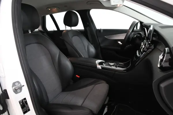 Mercedes-Benz C 300 de Avantgarde 4