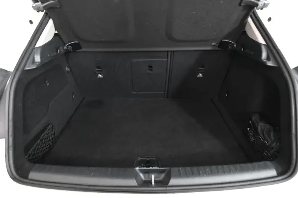 Mercedes-Benz GLA 180 d AMG Line 9