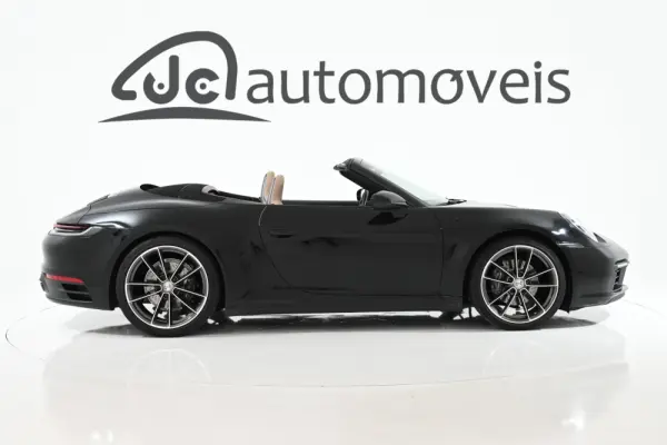Porsche 911 (992) Carrera 4 PDK 6