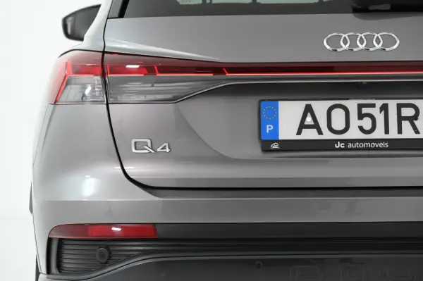Audi Q4 e-tron 40 82 kWH 10