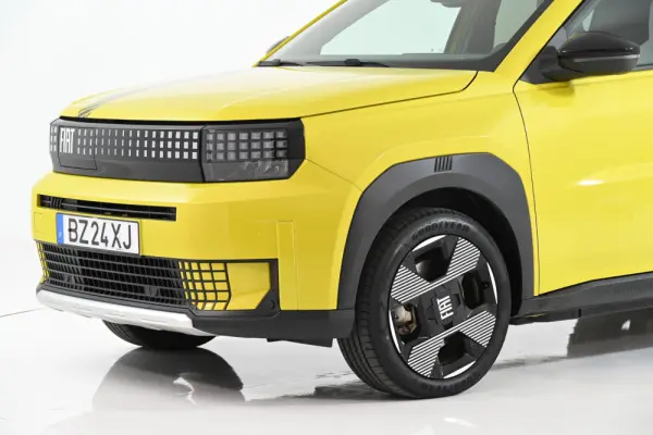 Fiat Grande Panda 45 kWh La Prima 16