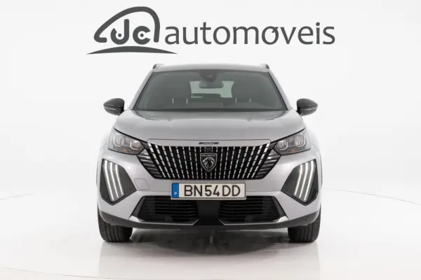 Peugeot 2008 1.2 PureTech Allure Pack EAT8 5