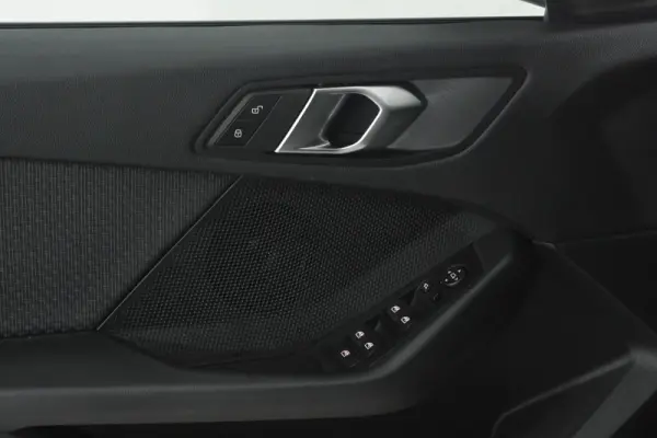 BMW 116 i Advantage 10