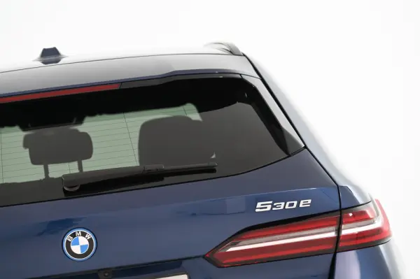 BMW 530 e Pack Desportivo M 10