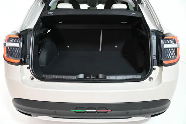 Fiat 600e 54 kWh La Prima 9