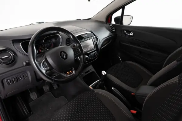 Renault Captur Outro 27