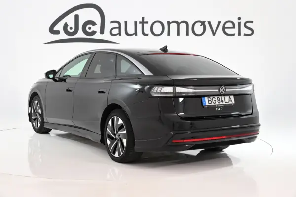 Volkswagen ID.7 77 kWh Pro 2