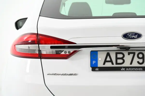 Ford Mondeo 2.0 TDCi Titanium 10