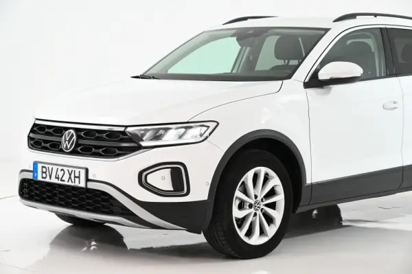 Volkswagen T-Roc 1.0 TSI Urban 14