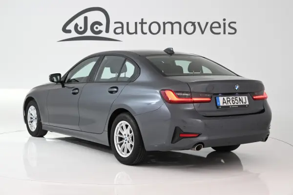 BMW 318 d Auto 2