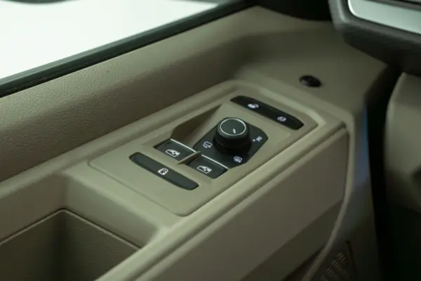 Volkswagen Multivan 1.4 TSI e-Hybrid Life DSG 17