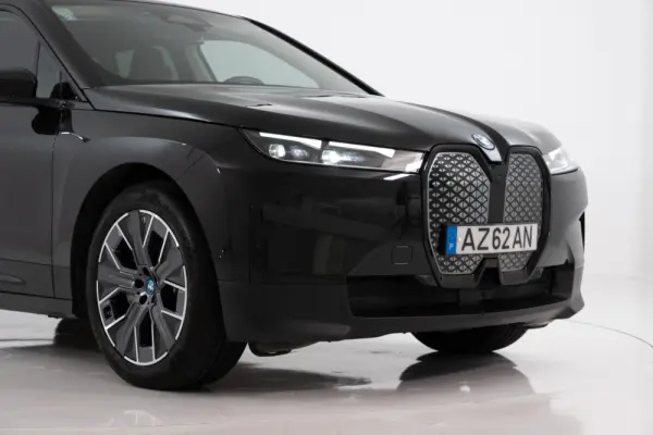 BMW iX xDrive 40 14