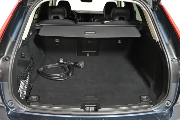 Volvo XC 60 2.0 T6 PHEV Inscription Expression AWD 9