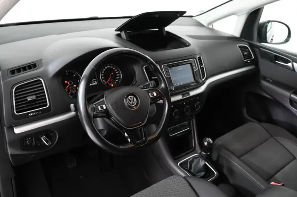 Volkswagen Sharan 2.0 TDI Confortline 16