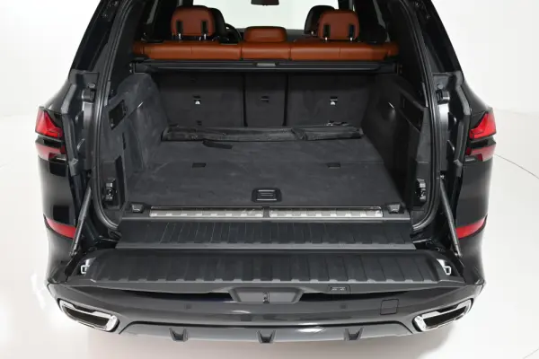 BMW X5 50 e xDrive Edição Desportiva M 9