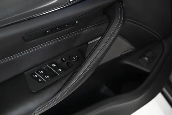 BMW M5 Standard 33